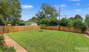 3330 Woodleaf Rd, Charlotte, NC 28205