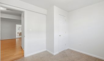 43217 BROOKFORD Sq, Ashburn, VA 20147