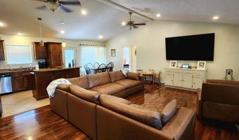 703 Kenny St, Ava, MO 65608