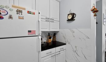 1121 ARLINGTON Blvd N 706, Arlington, VA 22209