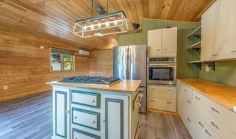 333 Smithfield Rd, Belgrade, ME 04917
