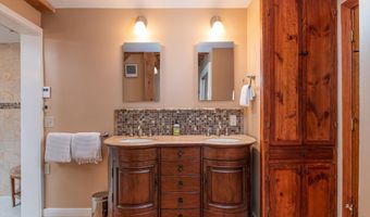 395 Hillwinds Rd, Brattleboro, VT 05301