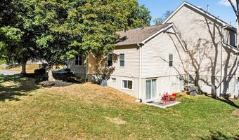 1428 Tahoe Valley Ct, Ballwin, MO 63021