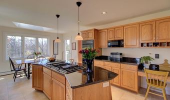 105 Brook Dr, Burlington, VT 05408