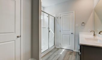 172 Peeps Ct, Adkins, TX 78101