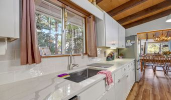101 Lakeview Park Dr, Angel Fire, NM 87710