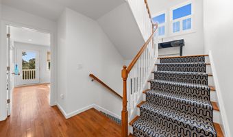 706 S BAY Ave, Beach Haven, NJ 08008