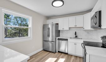 93 Windward Dr, Barnegat, NJ 08005
