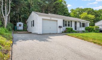 18 Oak Hill Ave, North Smithfield, RI 02896