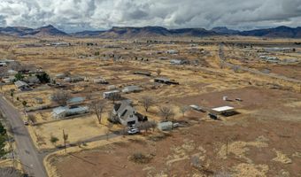 2109 W Mosley Loop, Alpine, TX 79830
