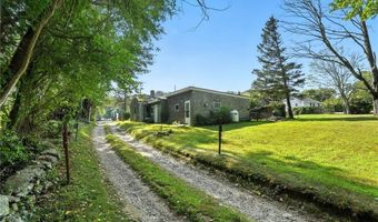 1907 Kingstown Rd, South Kingstown, RI 02879