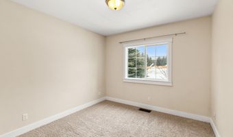 216 COLUMBINE St, Alpine, WY 83128