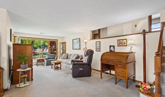 21 N Waterman Ave, Arlington Heights, IL 60004