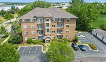 941 N Swift Rd 201, Addison, IL 60101