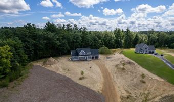 8 Stone Creek Dr, Brentwood, NH 03833