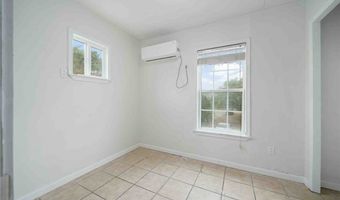 215 S 11th St, Aransas Pass, TX 78336