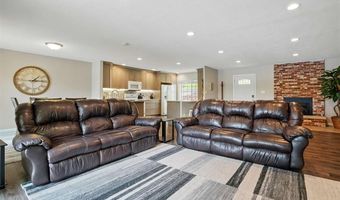 2320 Rice Ridge Ln NE, North Liberty, IA 52317