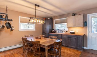 10 Spruce Ln, Barre, VT 05641