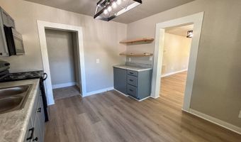 215 E Jackson Ave, McAlester, OK 74501