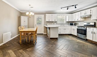 3419 Pawnee Village Dr, Benton, AR 72015