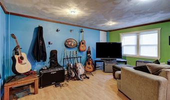 11 Golden Blvd, North Smithfield, RI 02896