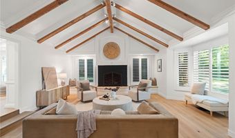 28925 Medea Mesa Rd, Agoura Hills, CA 91301