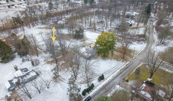 193 Fairway Dr, Akron, OH 44333