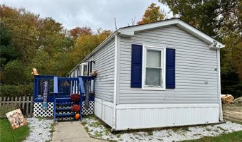 40 Toadstool Knoll Ln, Charlestown, RI 02813