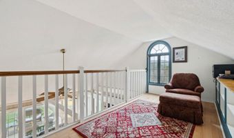 441 Rhoades Hill Rd, Barnard, VT 05031
