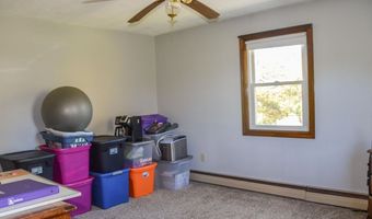 499 W River Rd, Augusta, ME 04330