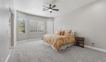 2752 Glen Port St, Las Vegas, NV 89135