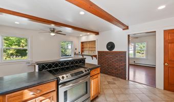 11 Outlet Rd, Augusta, ME 04330