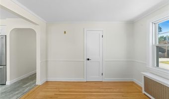 136 Frankfort St, Cranston, RI 02910