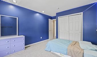 172 Windsong Cir, East Brunswick, NJ 08816