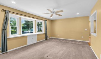 316 Seaman Ave, Beachwood, NJ 08722