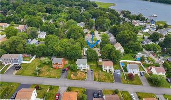 7 Broadview Ave, Bristol, RI 02809