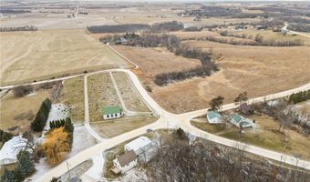 17856 Green Rd, Anamosa, IA 52205