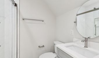 2150 N STAFFORD St, Arlington, VA 22207