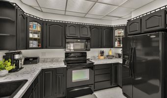 359 S Shilling St, Blackfoot, ID 83201