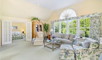 315 Ocean Ave, Newport, RI 02840