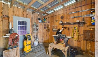 215 Erwin Rd, Adairsville, GA 30103