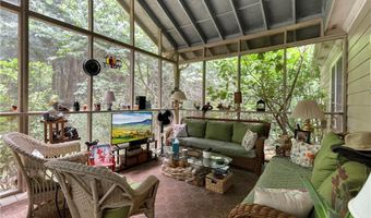 905 Daisy Ln, Athens, GA 30605