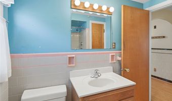 15 Valley View Dr, Cumberland, RI 02864