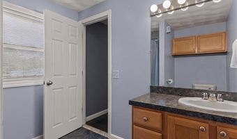 234 3rd Ave, Cranston, RI 02910