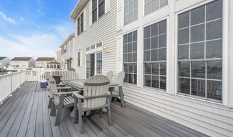 29 Bowsprit Dr, Bayville, NJ 08721