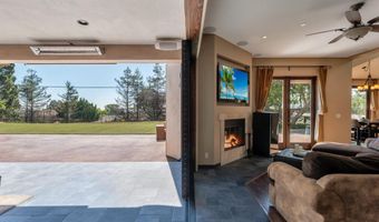 3181 Goldenspur Dr, Camarillo, CA 93010