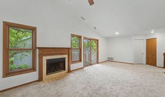 1953 N Coldspring Rd, Arlington Heights, IL 60004