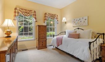 1 Emery Rd 1, Bedford, MA 01730
