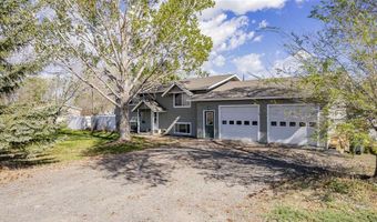 887 Lane 11, Powell, WY 82435