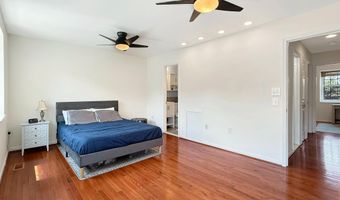 1045 COPPERSTONE Ct, Rockville, MD 20852